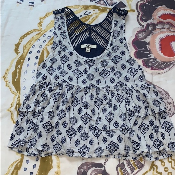 Ya Los Angeles Crocheted Flowy Tank - Picture 3 of 4